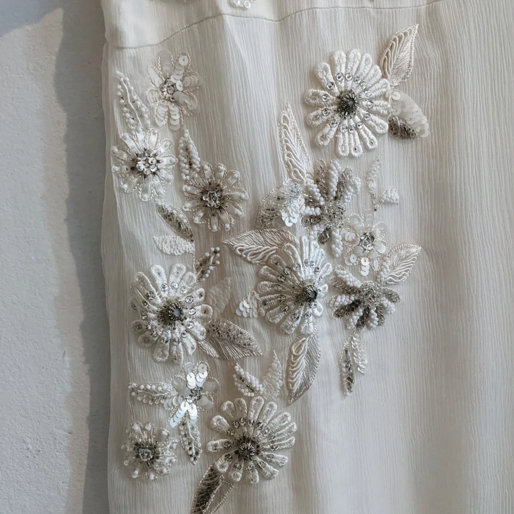 Chinyere by Bareeze White Embellished Pakistani Dress - Picture 5 of 6